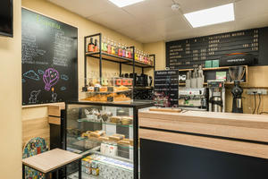 Заведение Кофе & Бейкери на фото