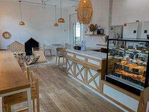 Заведение Мама на Bali на фото