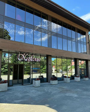 Заведение Кафема на фото