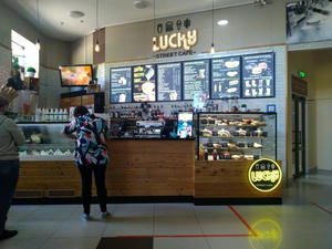 Заведение Lucky на фото