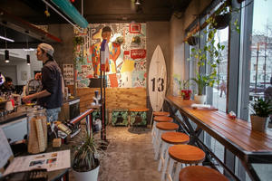 Заведение Surf Coffee на фото