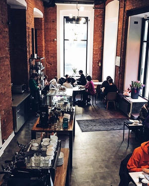 Заведение Школьник на фото