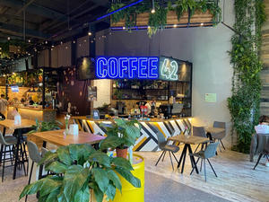 Заведение Coffee 42 на фото