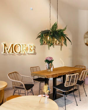 Заведение More на фото