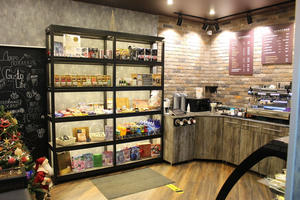 Заведение ГустоЛайф на фото